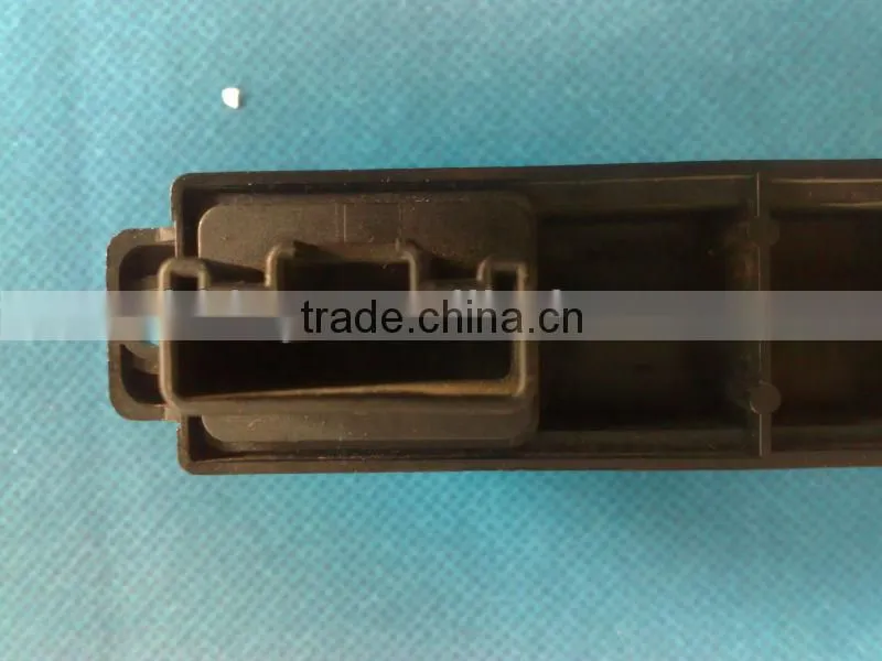 Power Window Regulator Switch D651-66-370 For mazda