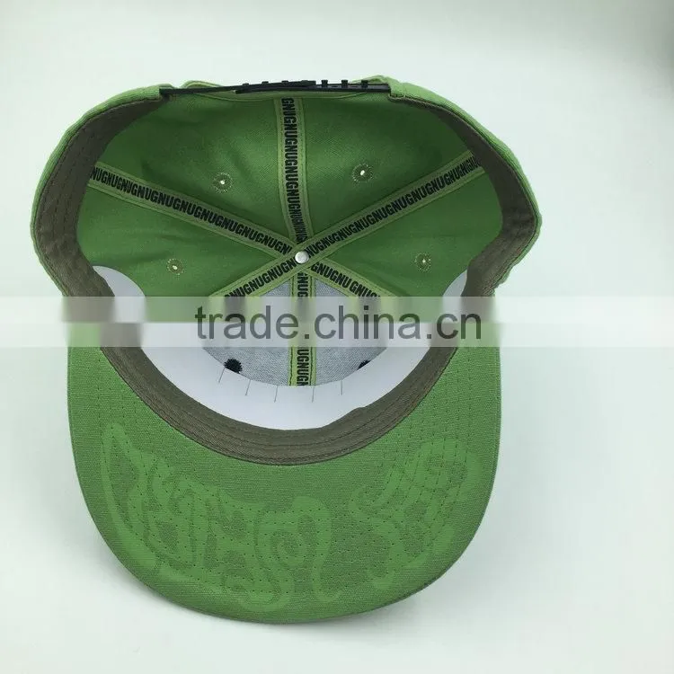 Customized Snapback Baseball Cap With Embroidered Logo
