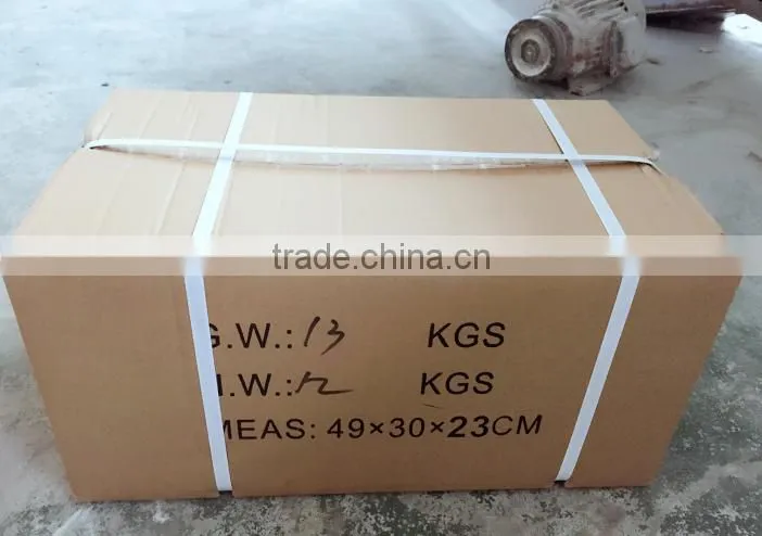 Super durable dry sandpaper roll for grinding wood