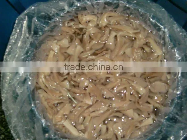 Vacuum boiled fresh eryngii mushroom in bags
