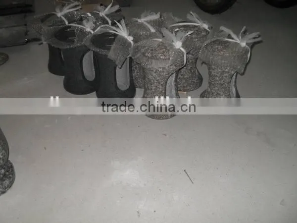 China Hot Sell Granite Cemetery Funeral Vase