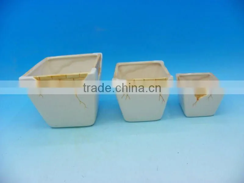 HANDPAINTING CERAMIC FLOWER POTS WITH DOTS IN 3 SIZES