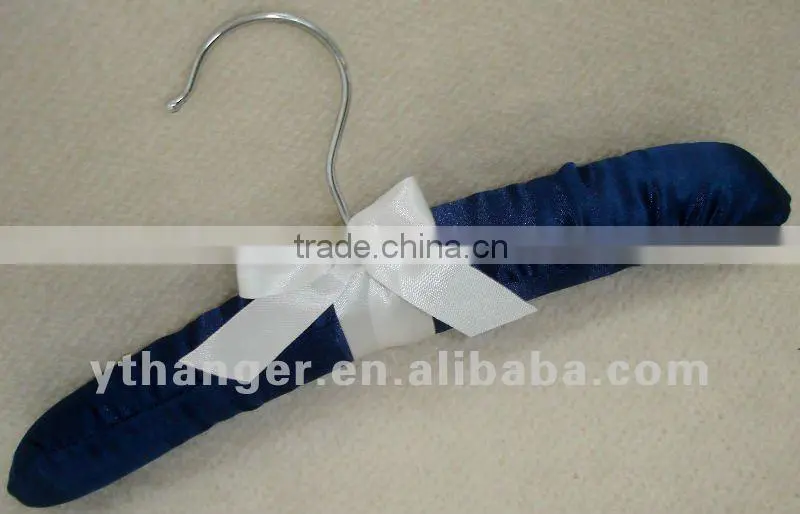 YT-S01 colorful padded satin hanger