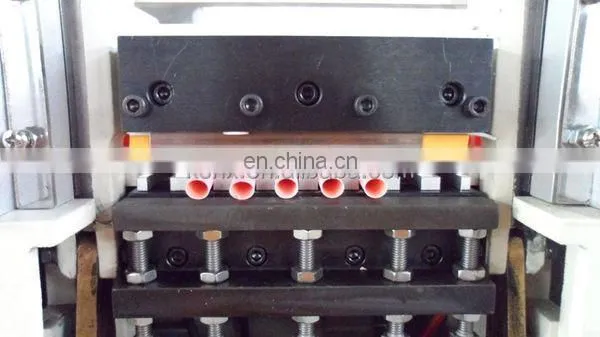 Automatic flexible pipe cutting machine with feeder for pp pipe