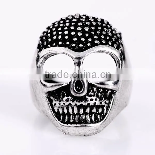 New Mens skull ring vampire tooth sharper