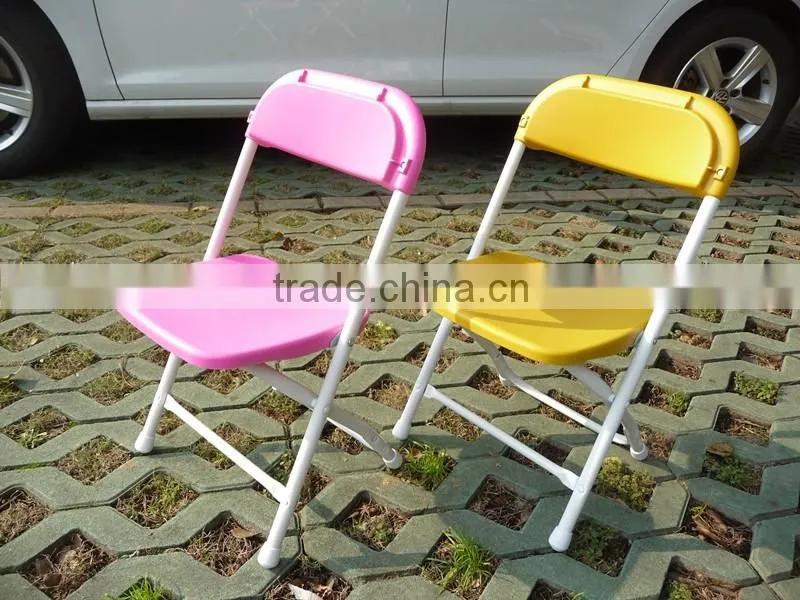 Plastic children's folding chair