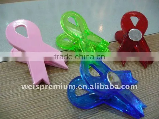 ribbon shaped magnetic clip