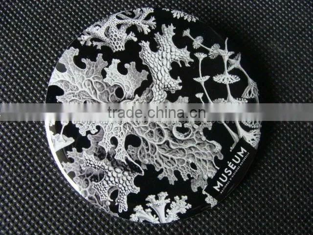 Customzied metal fashion badges in france