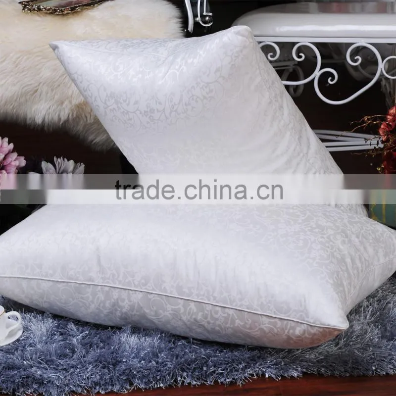 White color microfiber filling pillows