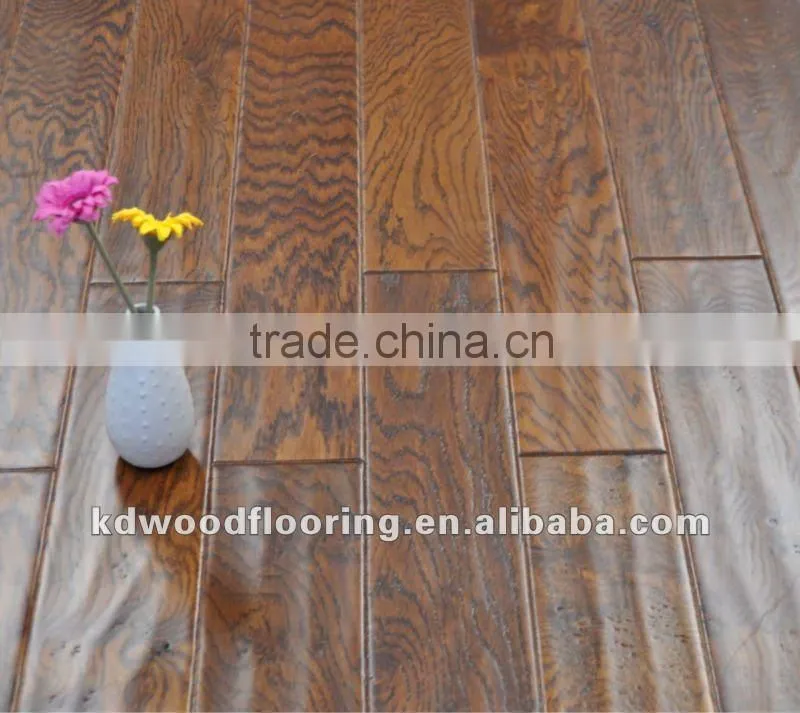 Rustic oak eigneered flooring