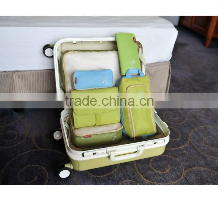Cheap Hanging and Roll Up Make Up Cosmetic Bag