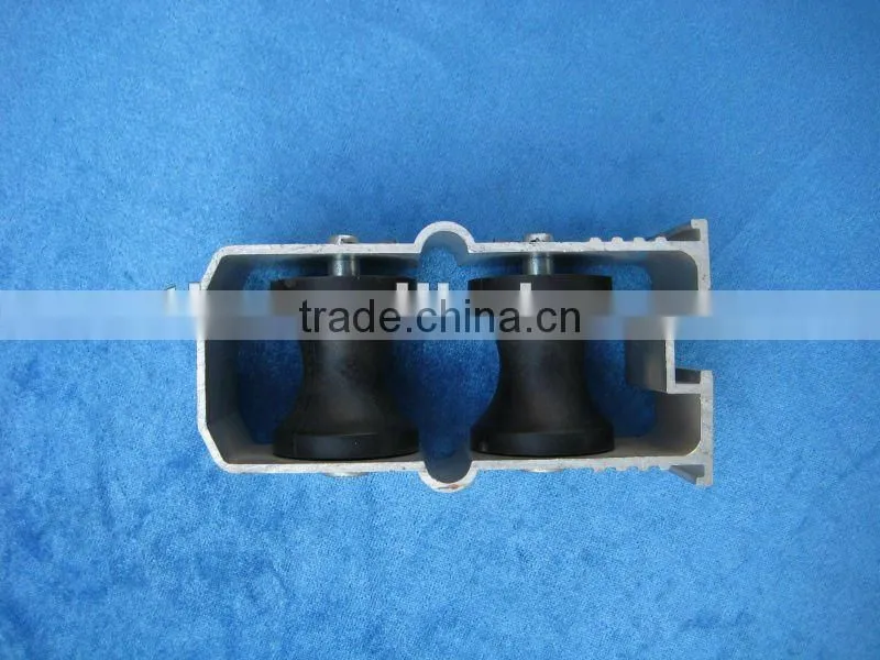 Support wheel for greenhouse ventilation system