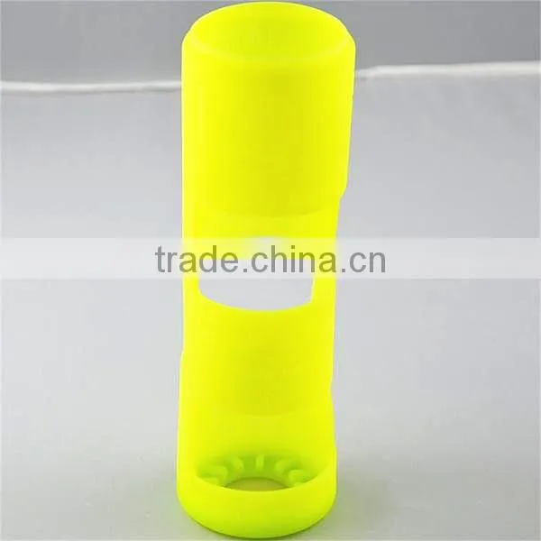 High quality non-toxic and plastic-free silicone sleeve for glass bottles