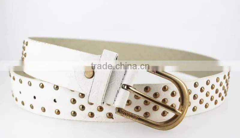 Women's fashion studded belt accessories with embossed buckles in yiwu