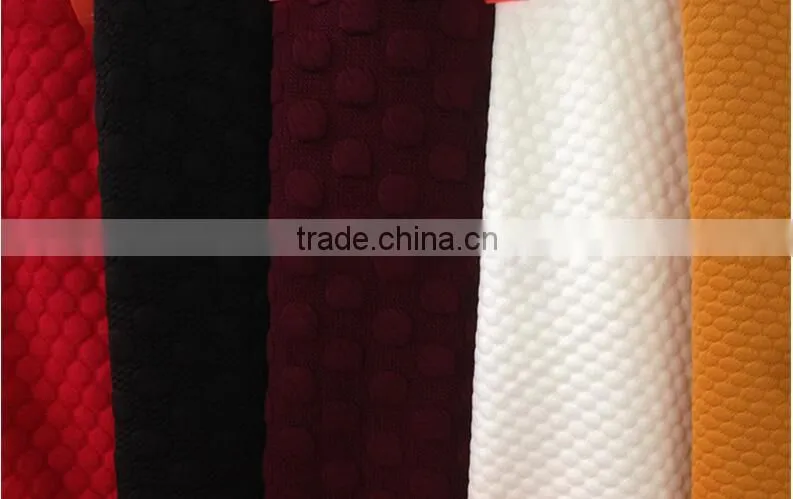 Quilted dot jacquard air layer fabric