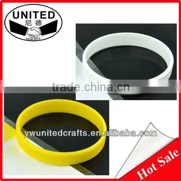 World Cup silicone band with Team logo