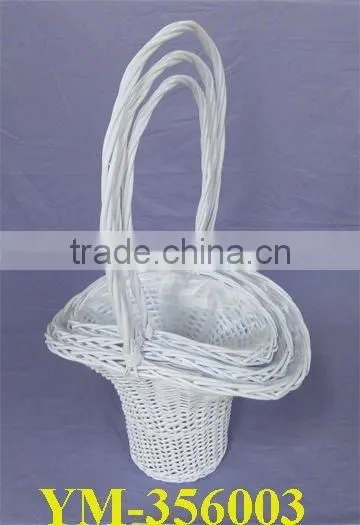 white wicker gift bakset for flower