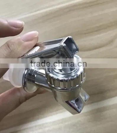 2017 low prices water diapenser faucet
