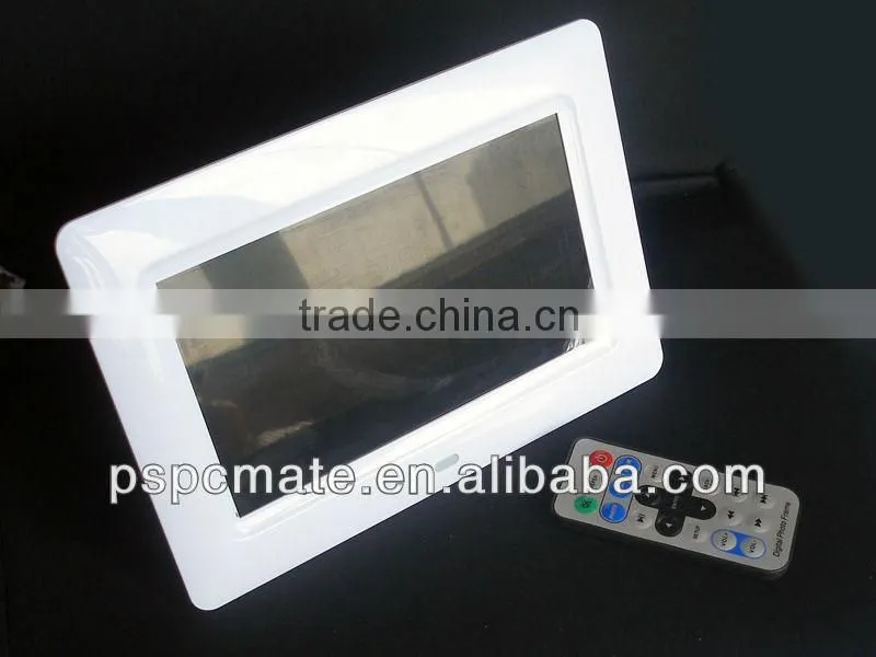 Retail good 7 inch digital photo frame for video use and promotion