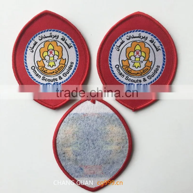 The red woven label