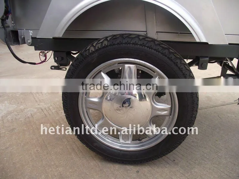 Electric freight tricycle