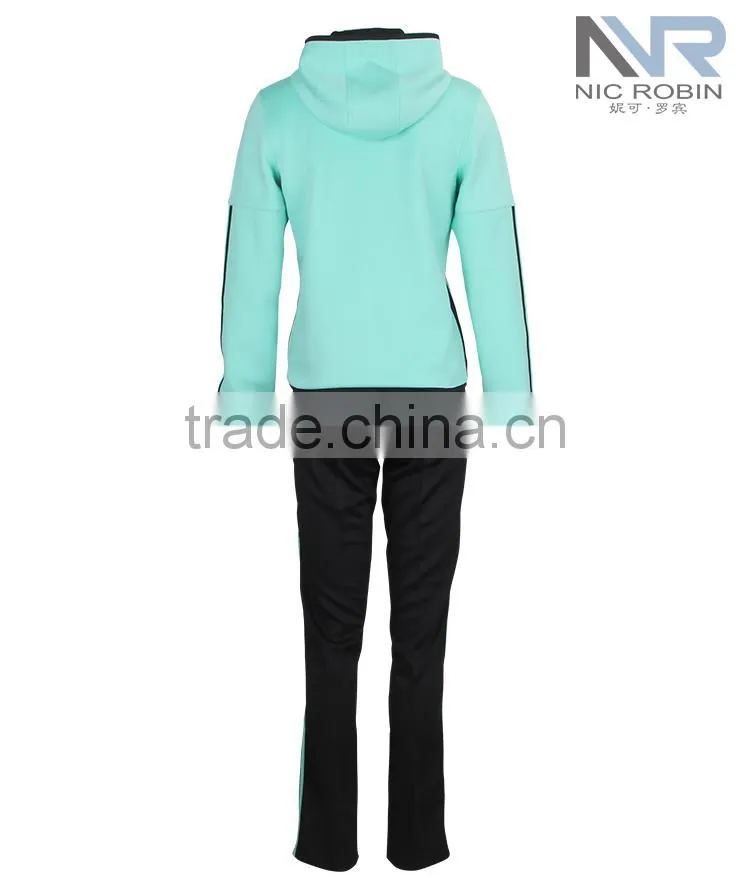 Wholesale OEM Custom Women's training wear Set factory tracksuit