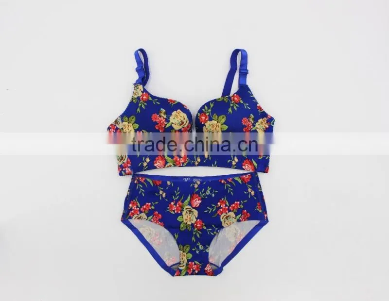 Printed roses brushed one peice seamless underwear gather comfortable adjustable bra set