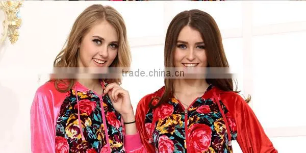 Custom made women winter velvet pajamas with rib red color printing zip-up home wear
