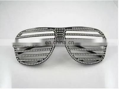 Diamond shutter glasses