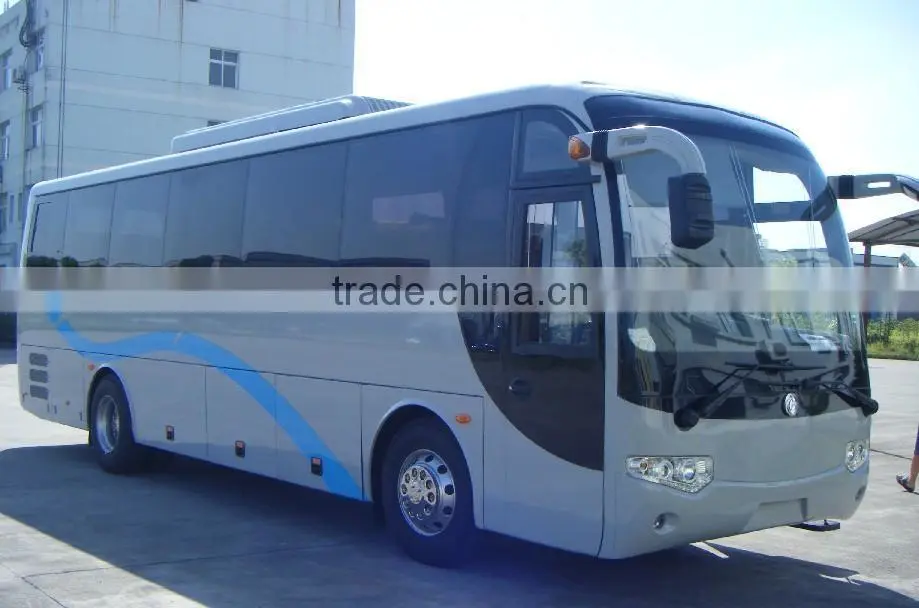 Dongfeng EQ6105L3G 4x2 10m diesel used coach buses
