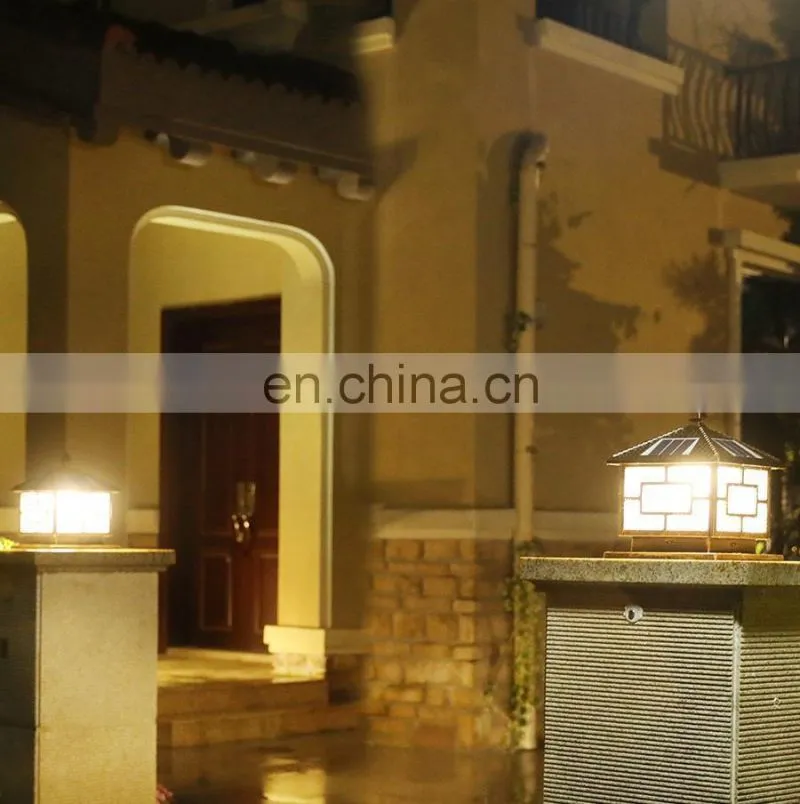 Outdoor Golden Black Decorative Lighting Gate Pillars Solar Lights LED