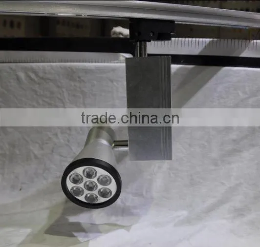 Certificated led tracking light