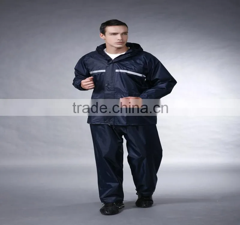 YANLI 100%waterproof,190T polyester fabric adults raincoat reflective stpire raincoats