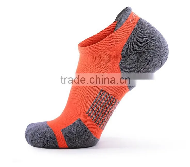 custom professional sports socks man running crew socks protective foot socks