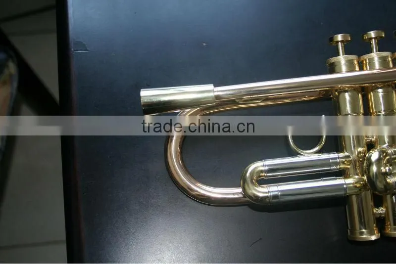 Three colour phosphor copper trumpet