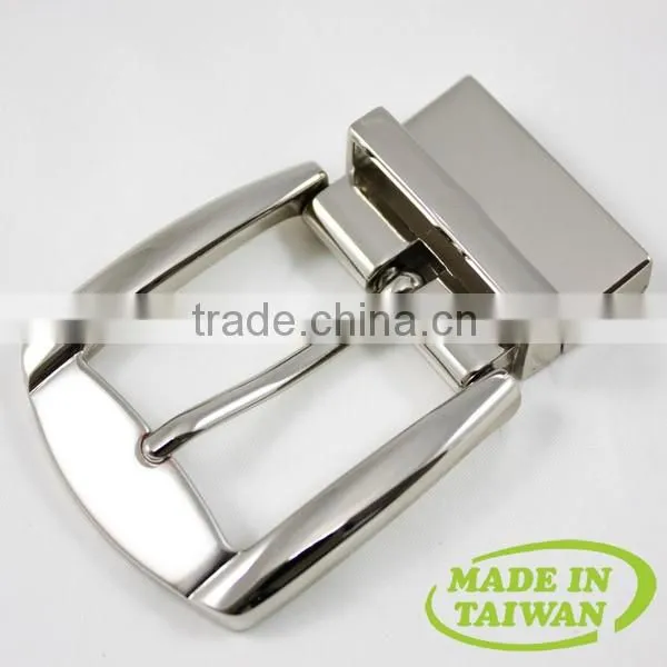 Metal reversible belt buckle