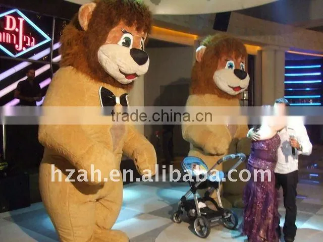 inflatable model lion for advertising