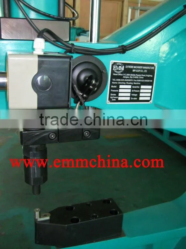 EEC08 riveted machine for brake shoes