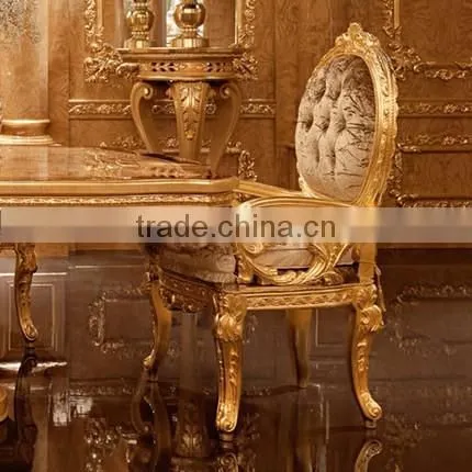 Luxury Gold Leaf Round Dinning Table With Chairs, Exquisite Wood Carved Furniture Dinning Room Set