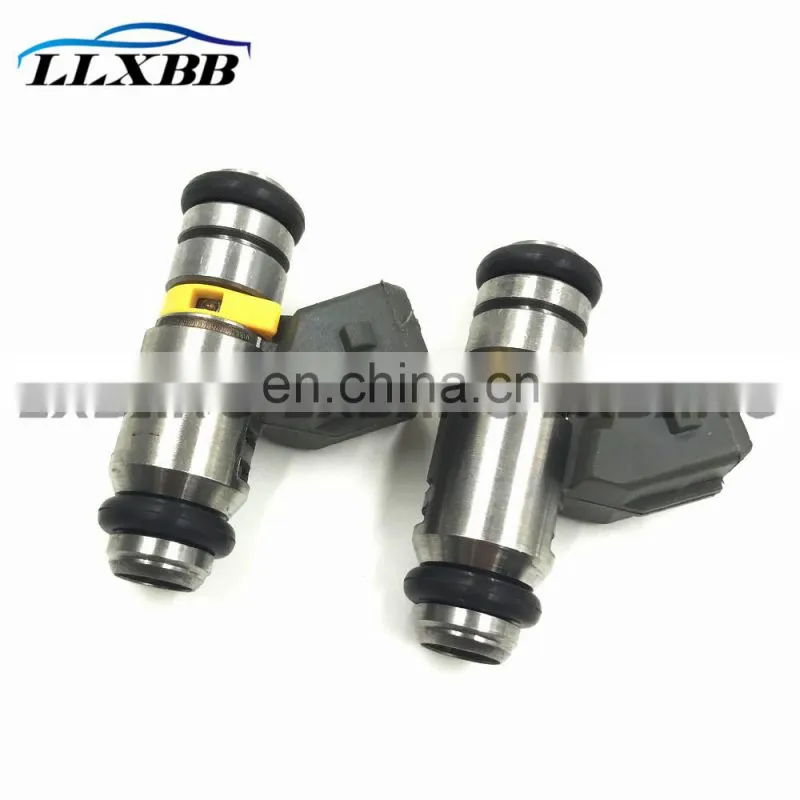 Original Fuel Injector Injection Nozzle IWP113 For VW Gol Parati Polo Santana Gasolina 50100902