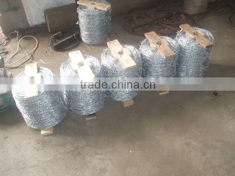 barbed wire reel