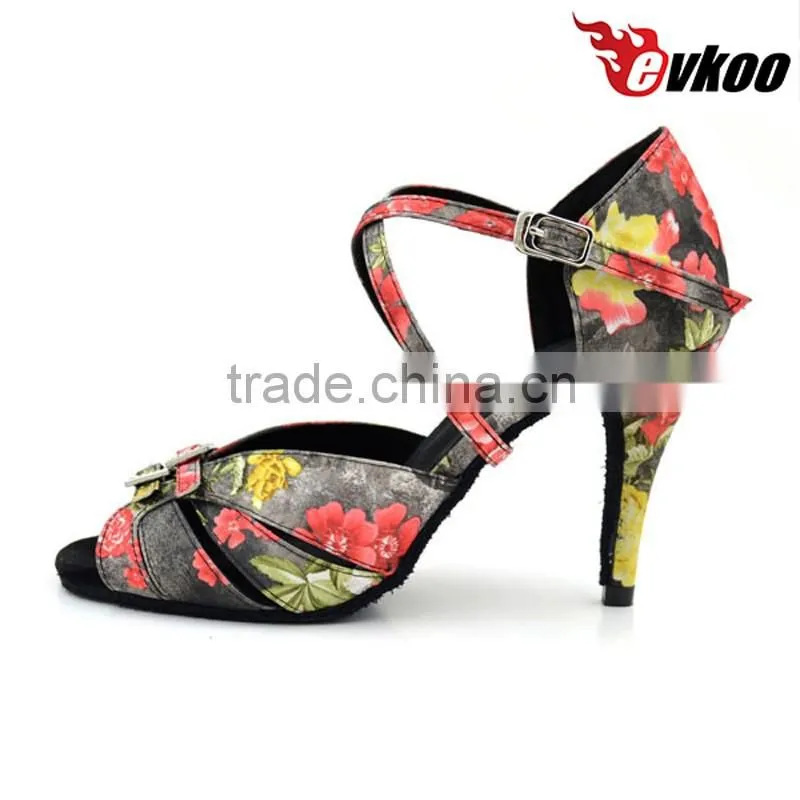2016Hot selling flower and carve luxe classical italy style women dance shoes covered with crystal top-quality handmade shoes
