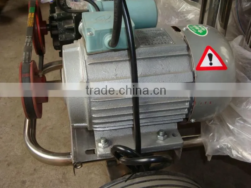 vacuum pump type milking machine with one bucket