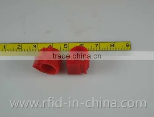 Anti-allergic UHF rfid livestock tag for tracking