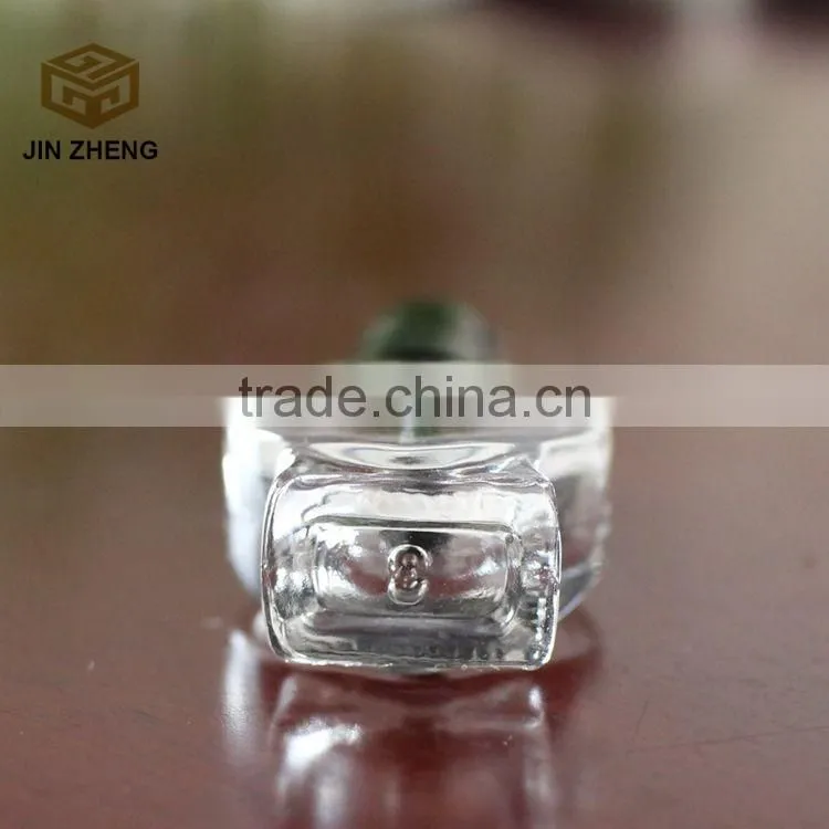 Wholesale mini heart shape 5ml nail polish glass bottle with lid