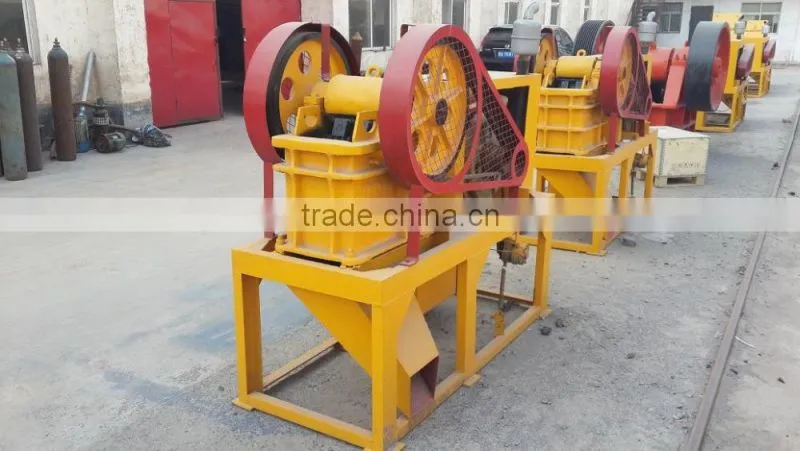 China Small Rock Diesel Engine Hot Sale Granite Mineral Jaw Crusher