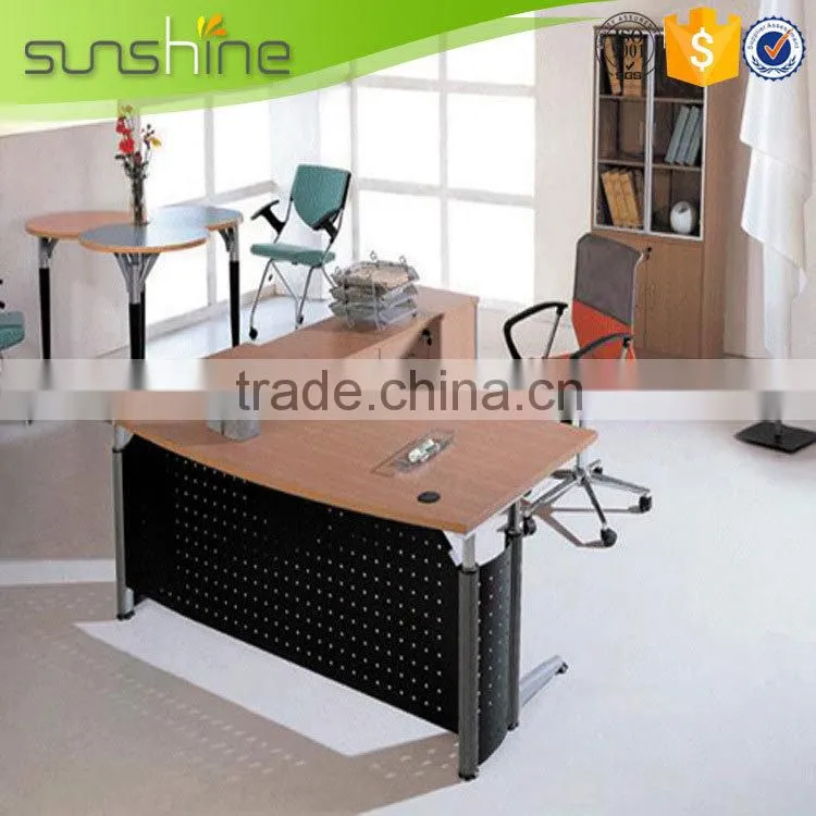 Cost price Comfortable coffee color executive desk