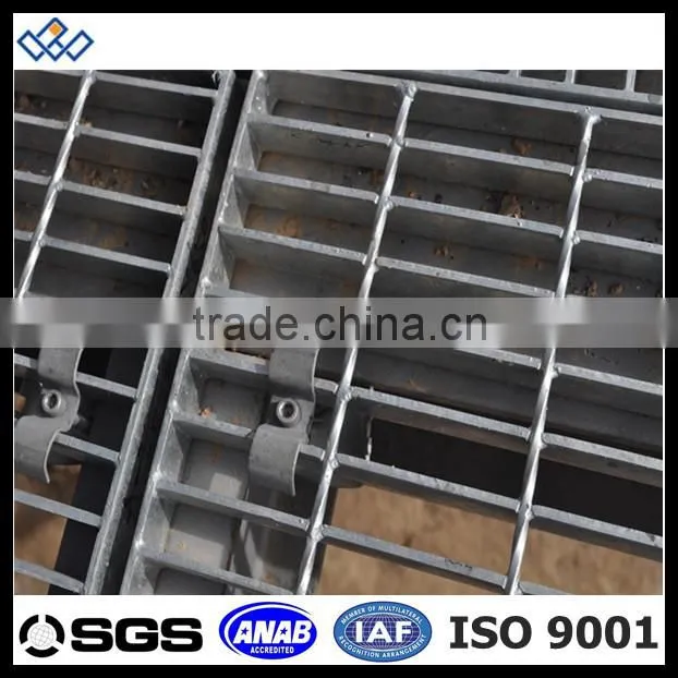 car passing road side steel bar grating