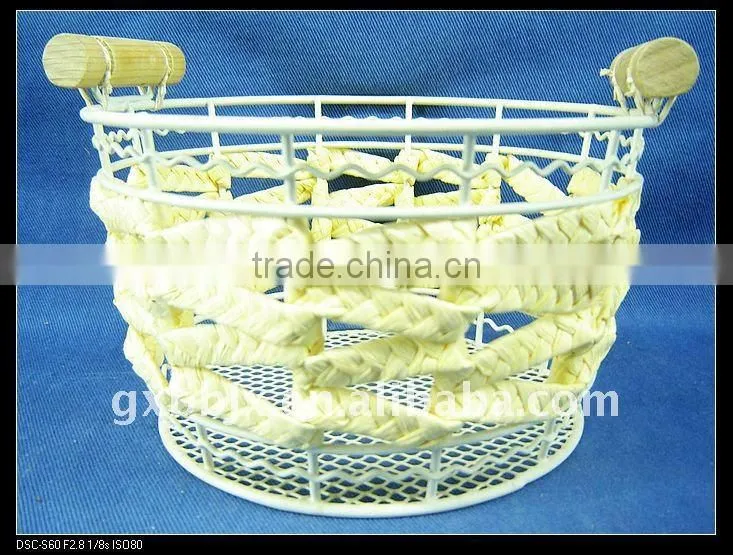 Light yellow paper rope iron frame round faux plate trays with ear handle