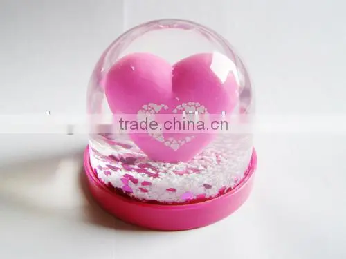 Wholesale Promotional Heart Shaped Snow Globe for Christmas